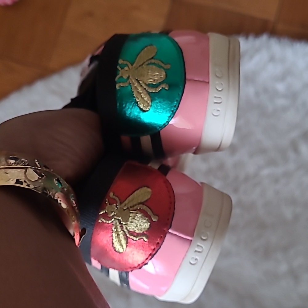 Gucci Pink and Black Women's Sneakers - Picture 4 of 8